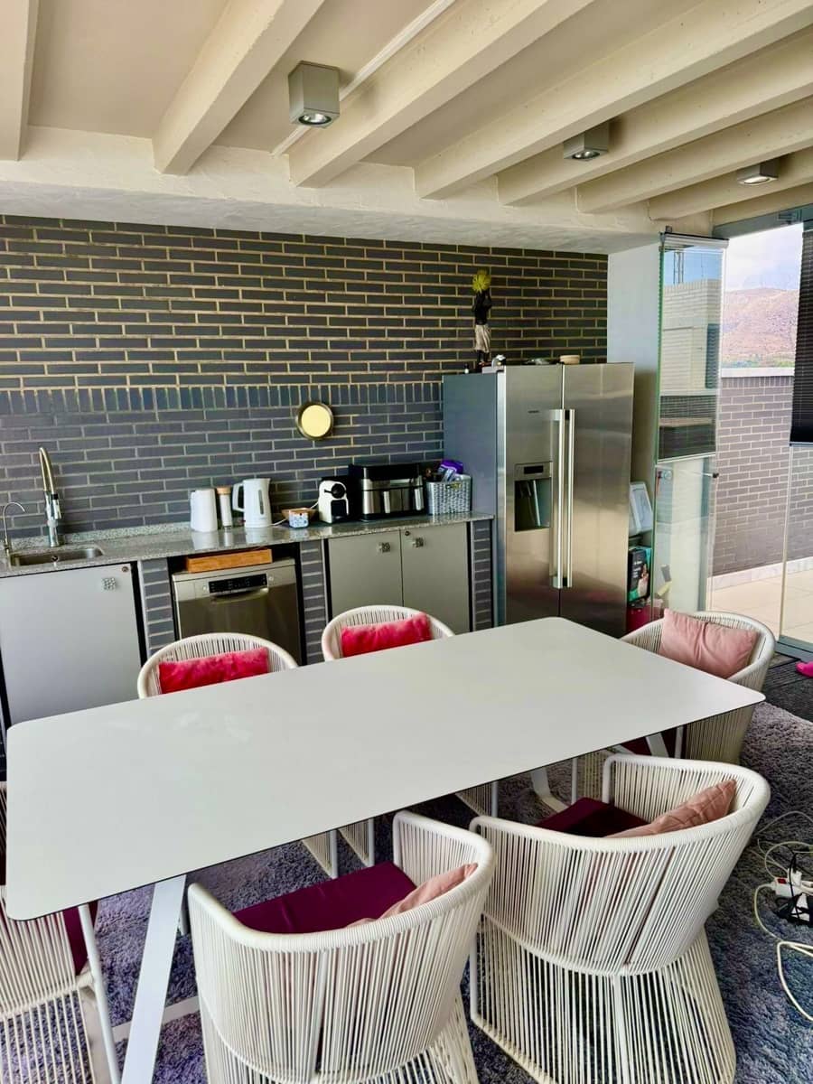 3 soveværelse Penthouse til salg i Benidorm med swimmingpool garage - € 2.350.000 (Ref: 9251902)