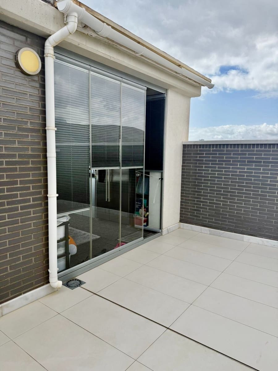 3 soveværelse Penthouse til salg i Benidorm med swimmingpool garage - € 2.350.000 (Ref: 9251902)