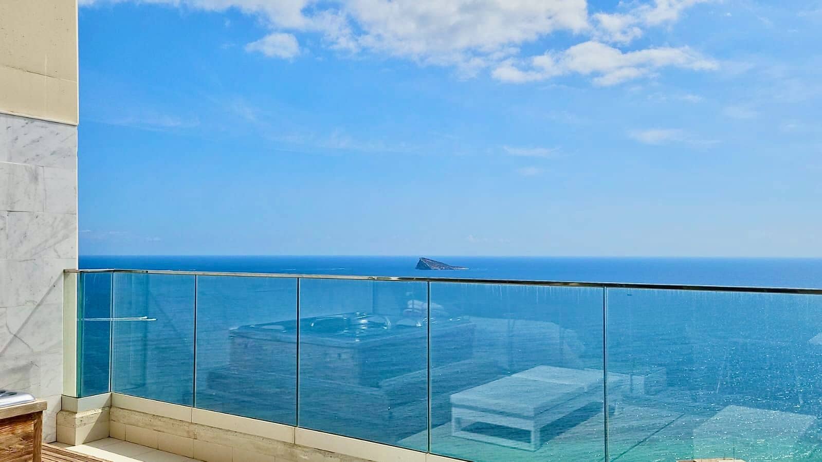 3 soveværelse Penthouse til salg i Benidorm med swimmingpool garage - € 2.350.000 (Ref: 9251902)