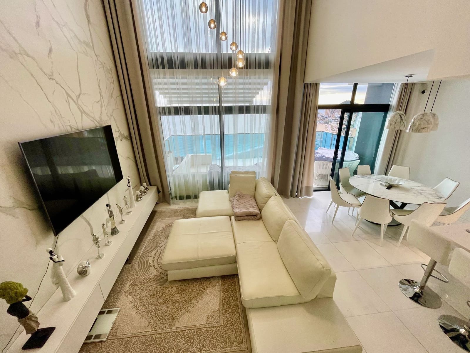 3 soveværelse Penthouse til salg i Benidorm med swimmingpool garage - € 2.350.000 (Ref: 9251902)