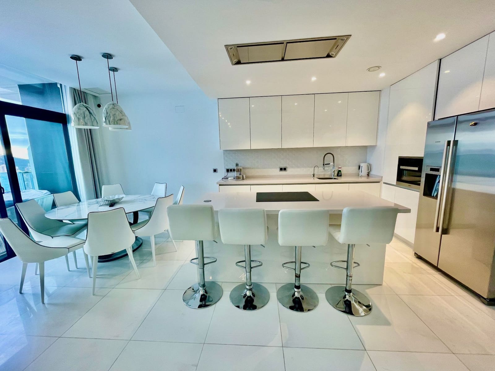 3 soveværelse Penthouse til salg i Benidorm med swimmingpool garage - € 2.350.000 (Ref: 9251902)