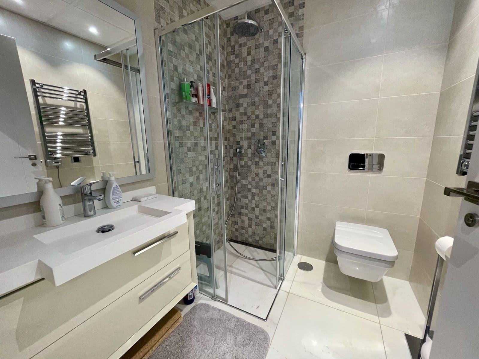 3 soveværelse Penthouse til salg i Benidorm med swimmingpool garage - € 2.350.000 (Ref: 9251902)