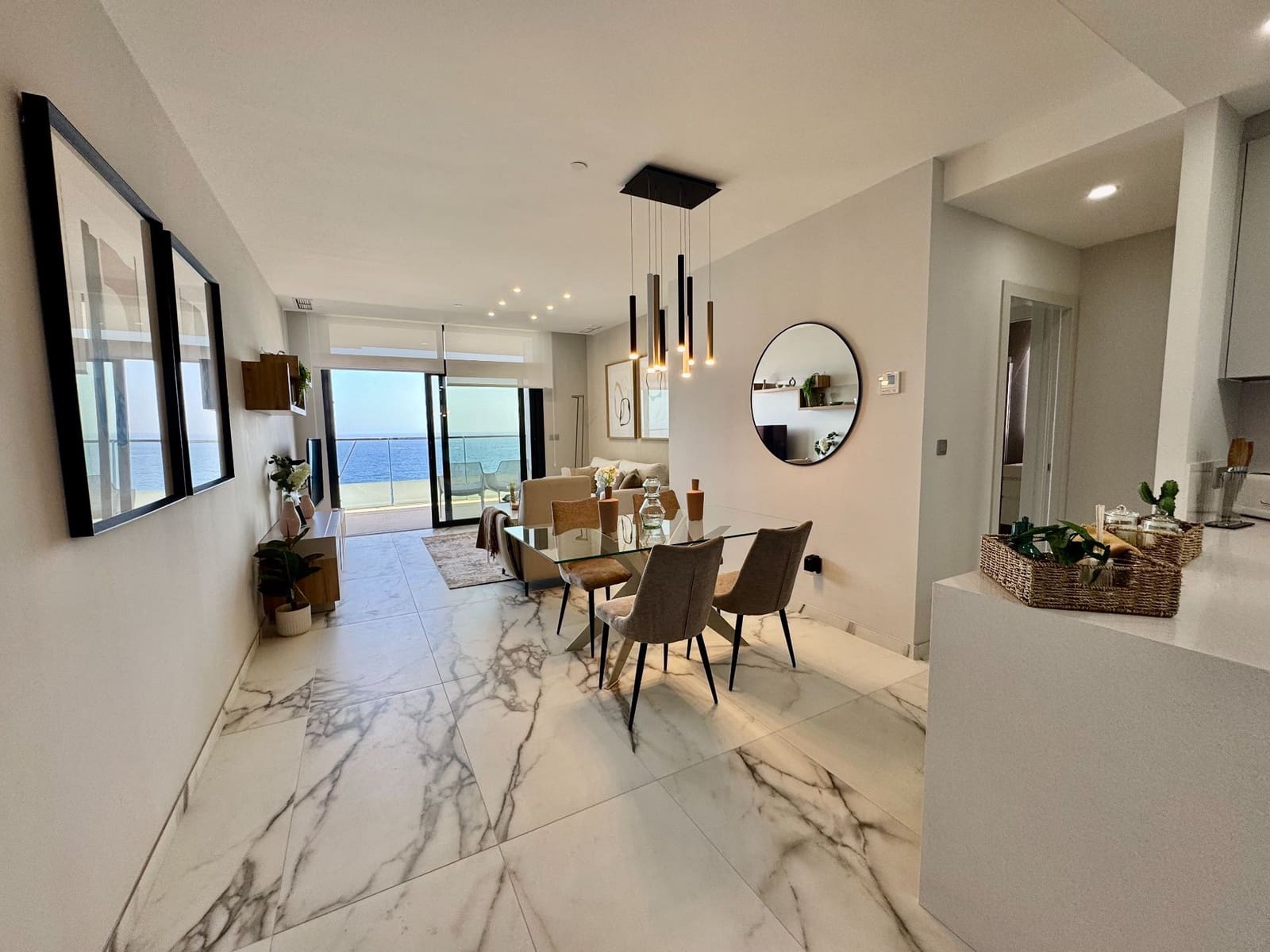 3 bedroom Apartment for sale in Benidorm with pool garage - € 1,998,000 (Ref: 9272136)