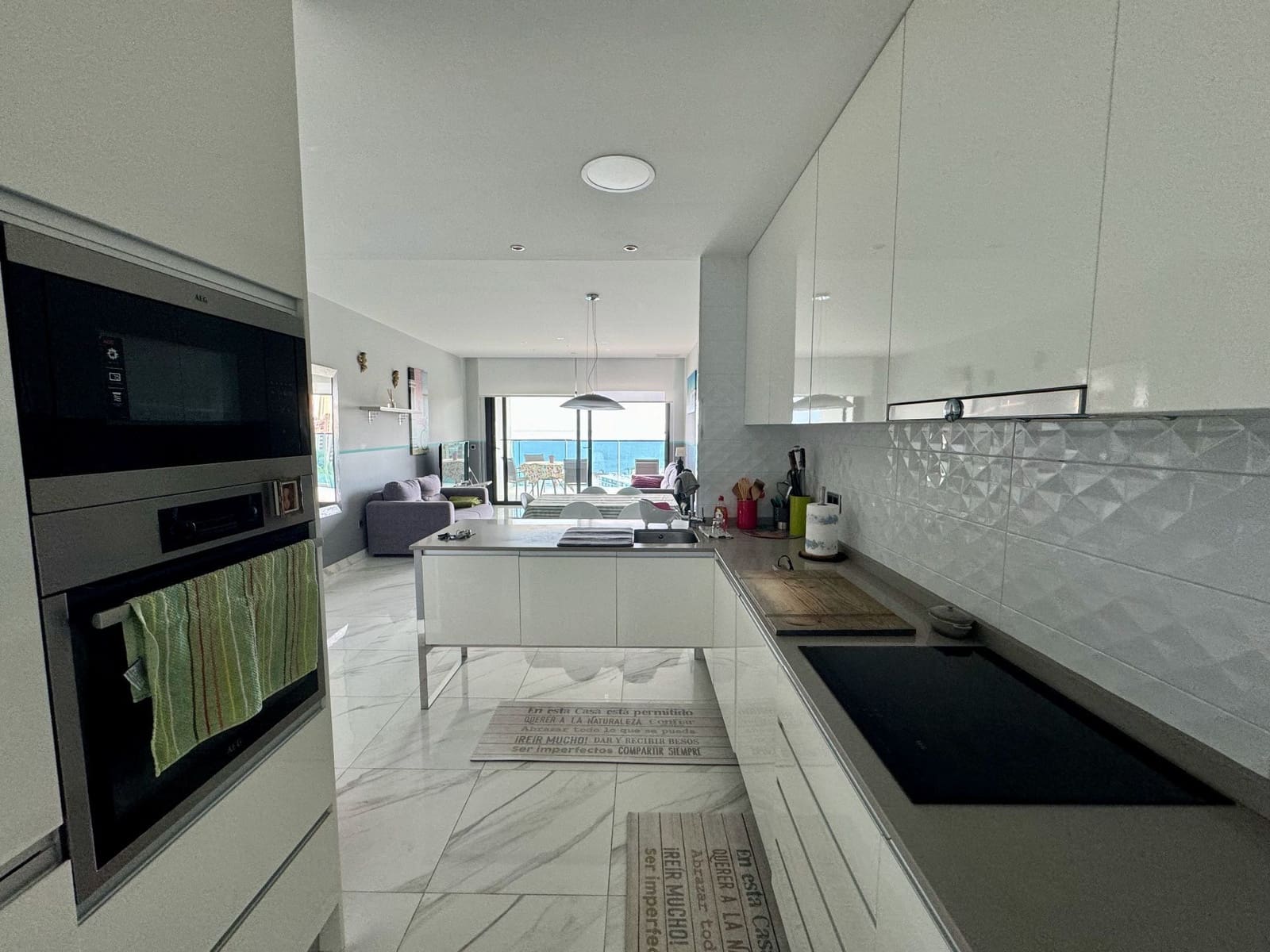 3 Zimmer Apartment zu verkaufen in Benidorm mit Pool Garage - 850.000 € (Ref: 9308282)