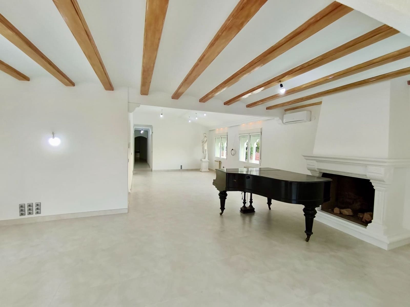 5 Zimmer Villa zu verkaufen in Denia mit Pool Garage - 1.175.000 € (Ref: 9321581)