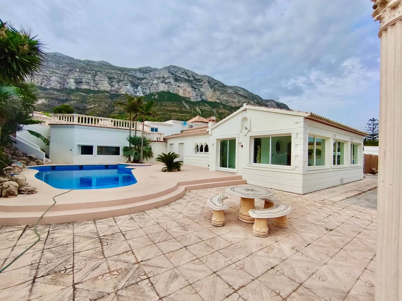 5 Zimmer Villa zu verkaufen in Denia mit Pool Garage - 1.175.000 € (Ref: 9321581)