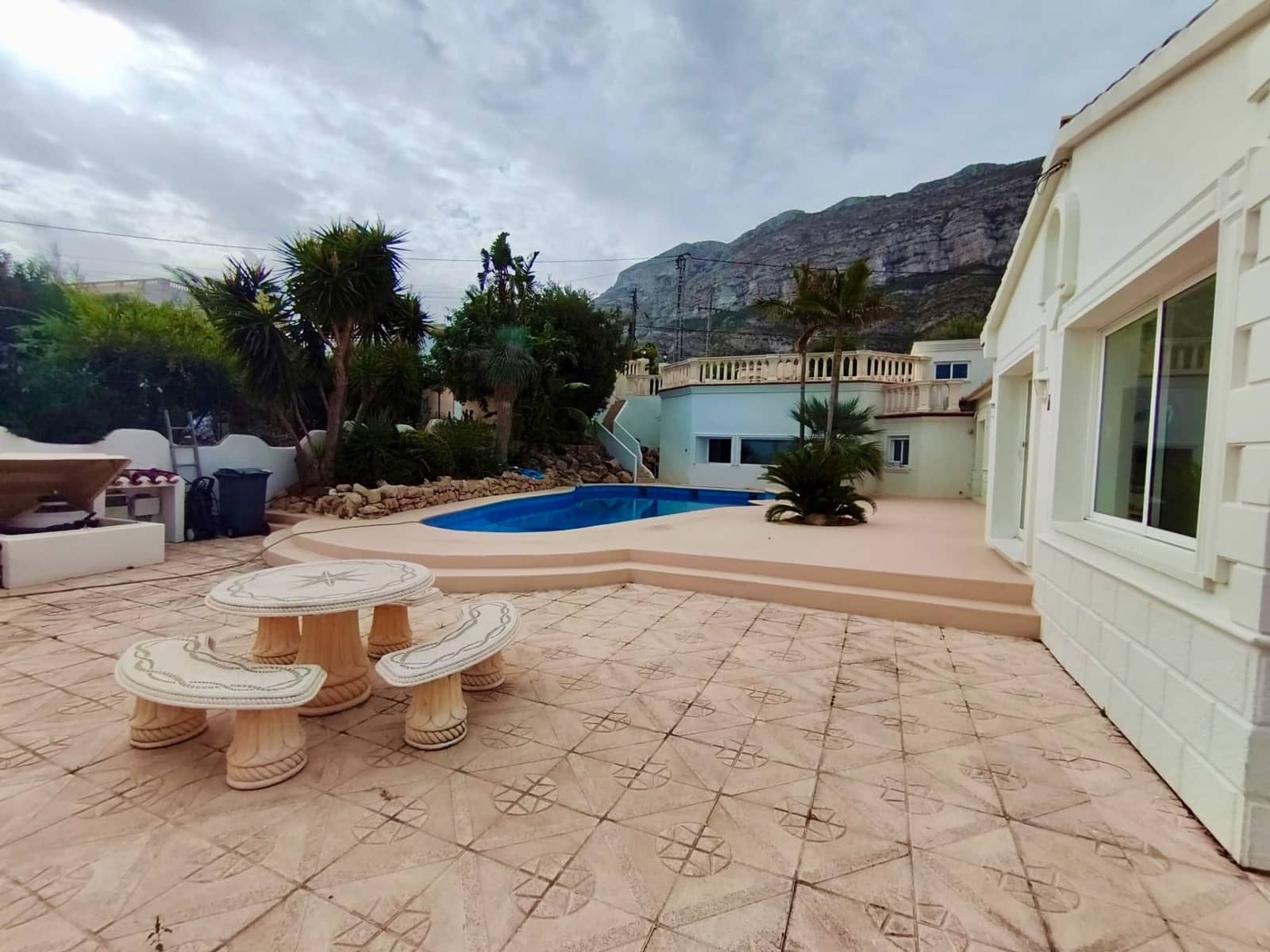 5 Zimmer Villa zu verkaufen in Denia mit Pool Garage - 1.175.000 € (Ref: 9321581)