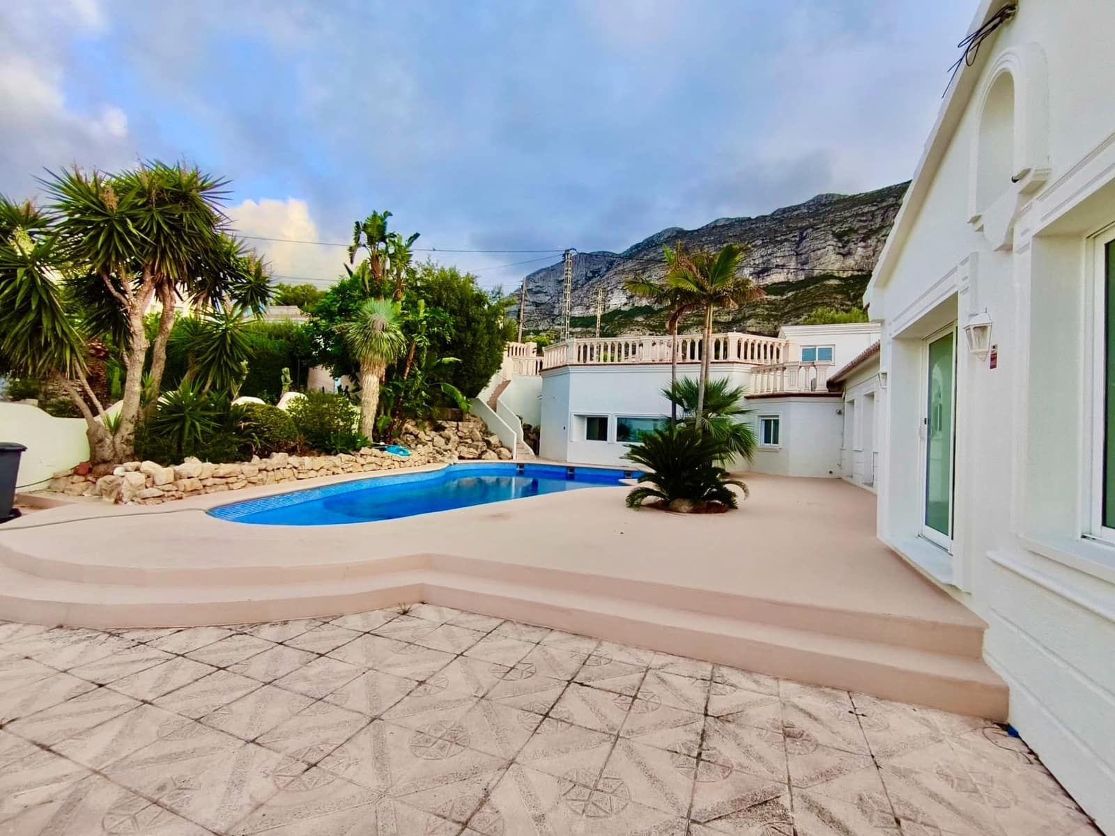 5 Zimmer Villa zu verkaufen in Denia mit Pool Garage - 1.175.000 € (Ref: 9321581)