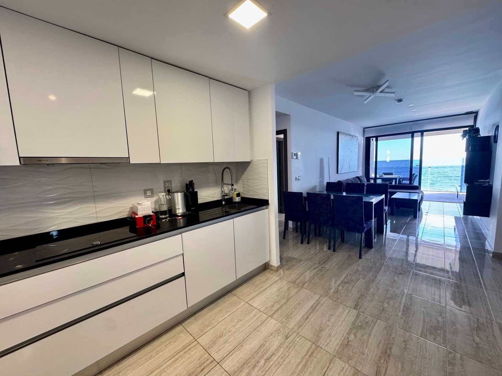 2 makuuhuone Huoneisto myytävänä paikassa Benidorm mukana uima-altaan 
autotalli - 790 000 € (Ref: 9344402)