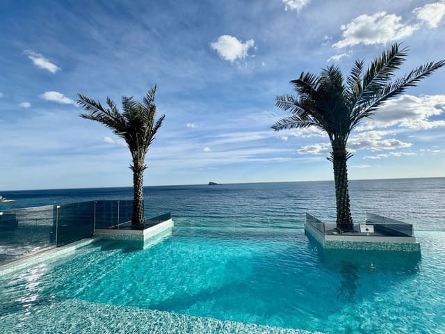 2 makuuhuone Huoneisto myytävänä paikassa Playa Poniente, Benidorm mukana uima-altaan 
autotalli - 790 000 € (Ref: 9344402)