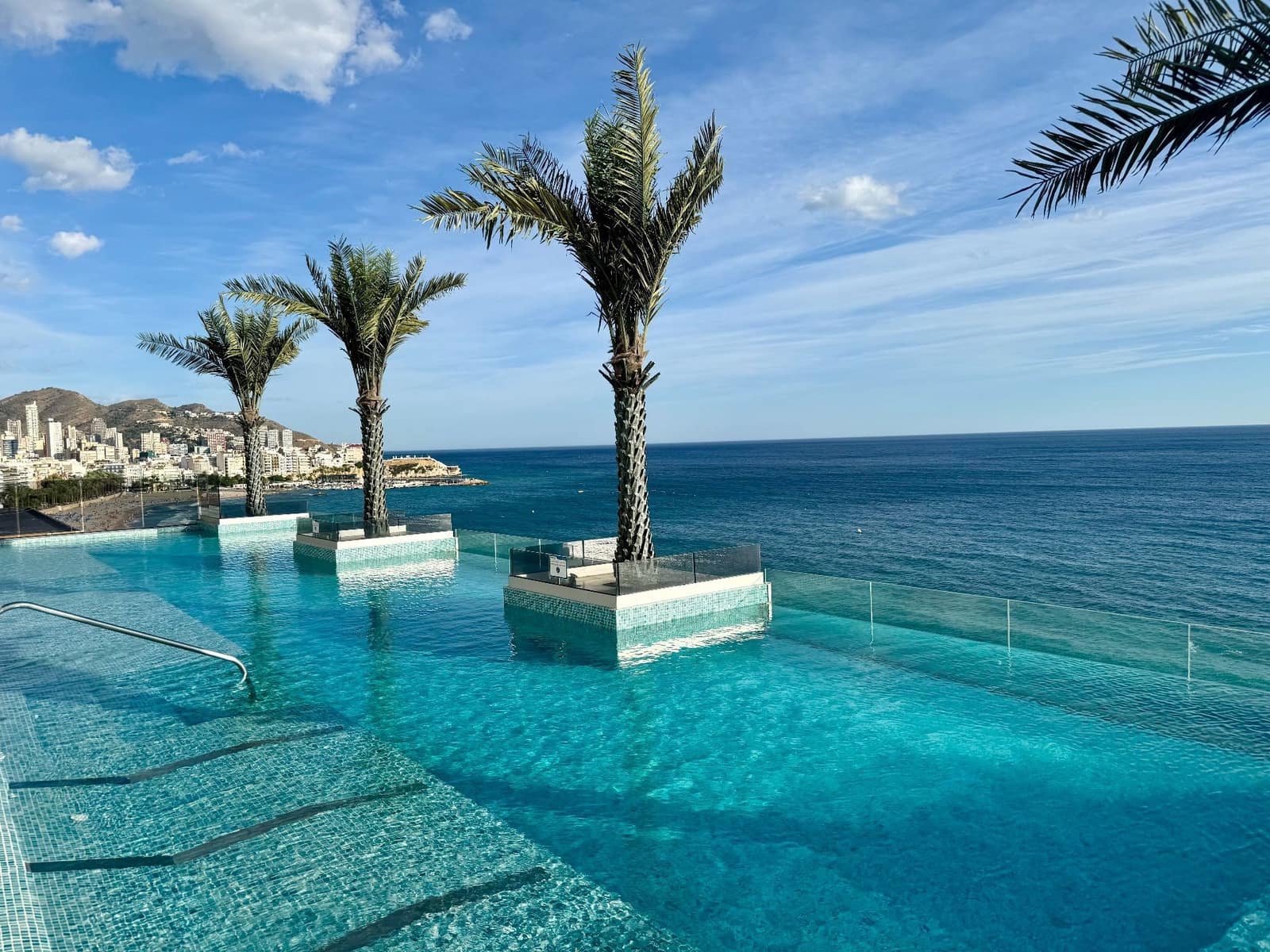 2 makuuhuone Huoneisto myytävänä paikassa Benidorm mukana uima-altaan 
autotalli - 790 000 € (Ref: 9344402)