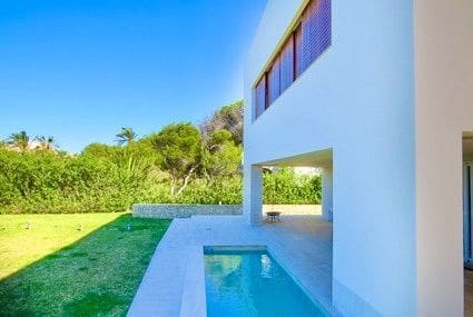 Chalet de 4 habitaciones en Dénia en venta con piscina garaje - 4.500.000 € (Ref: 9385181)