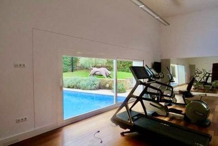 Chalet de 4 habitaciones en Dénia en venta con piscina garaje - 4.500.000 € (Ref: 9385181)