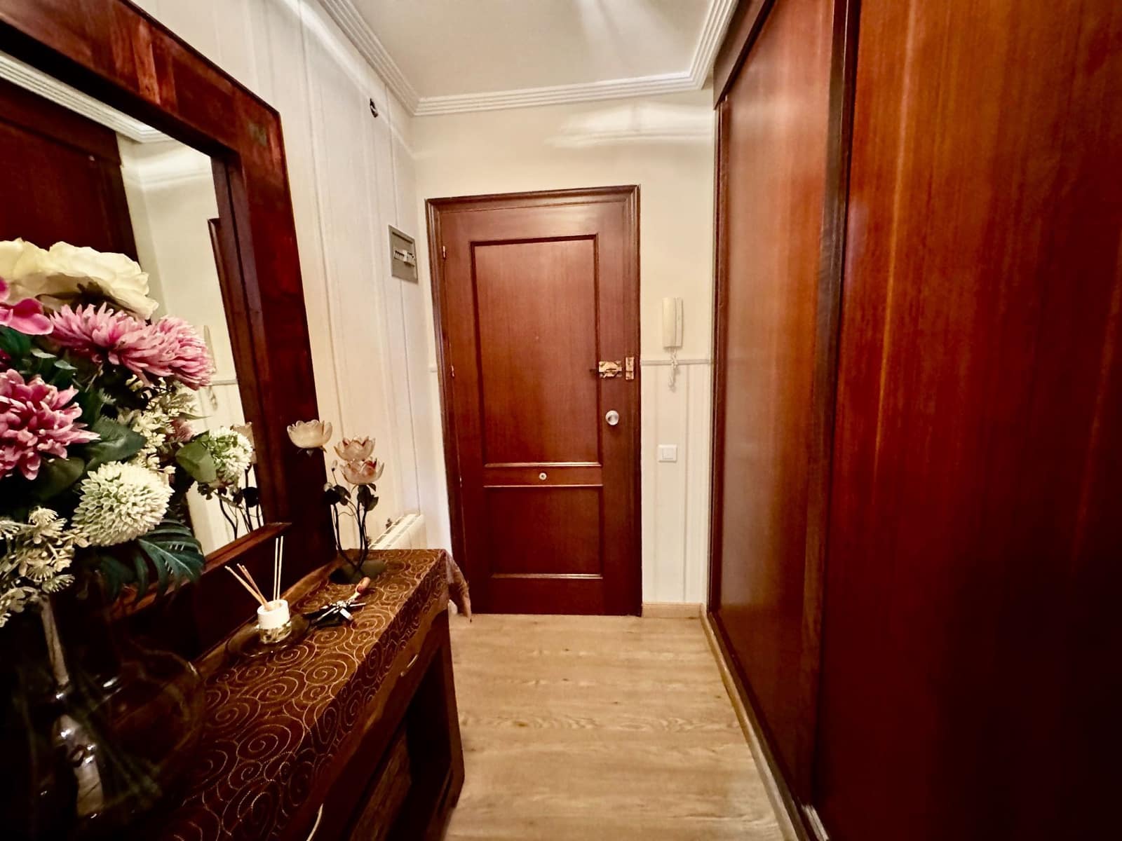 4 sypialnia Apartament na sprzedaż w Benidorm z basenem garażem - 950 000 € (Ref: 9465435)