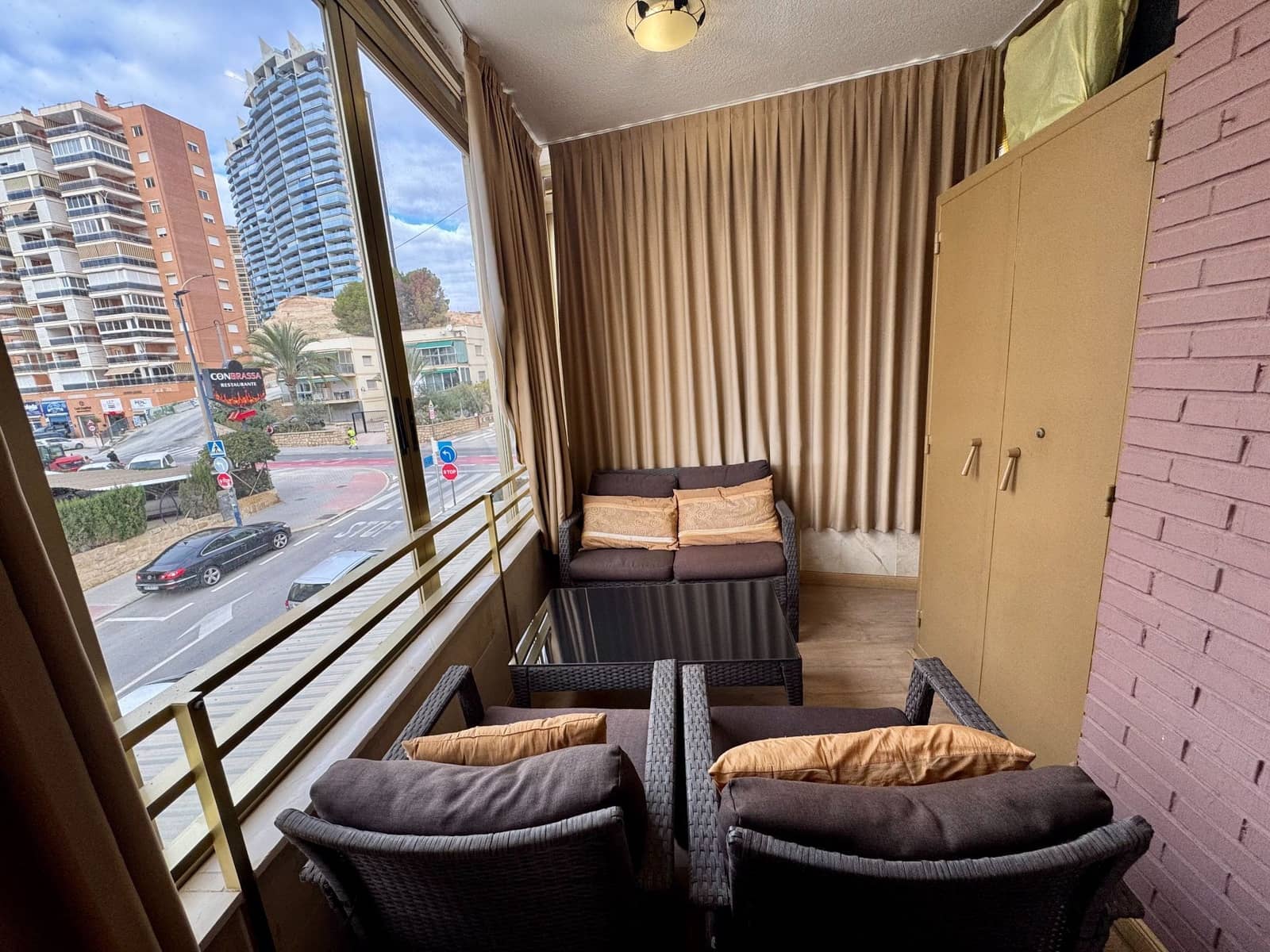 4 sypialnia Apartament na sprzedaż w Benidorm z basenem garażem - 950 000 € (Ref: 9465435)