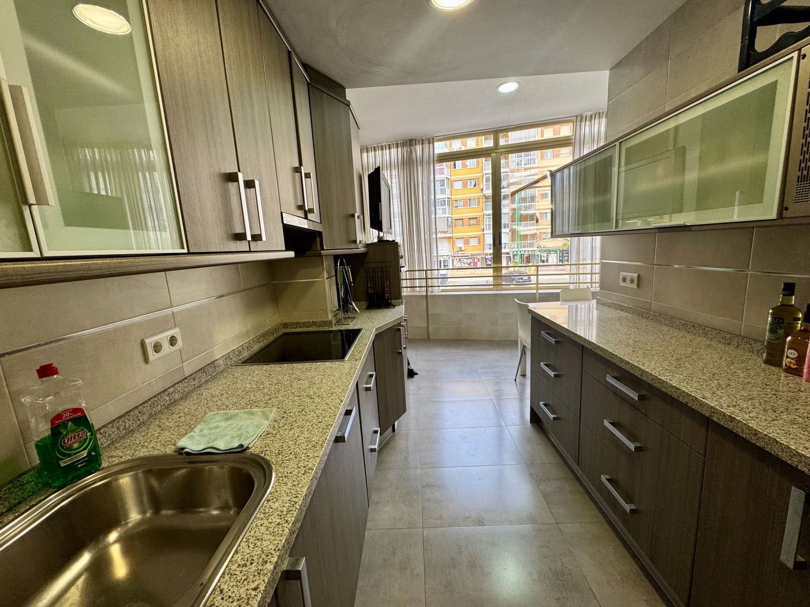 4 sypialnia Apartament na sprzedaż w Benidorm z basenem garażem - 950 000 € (Ref: 9465435)