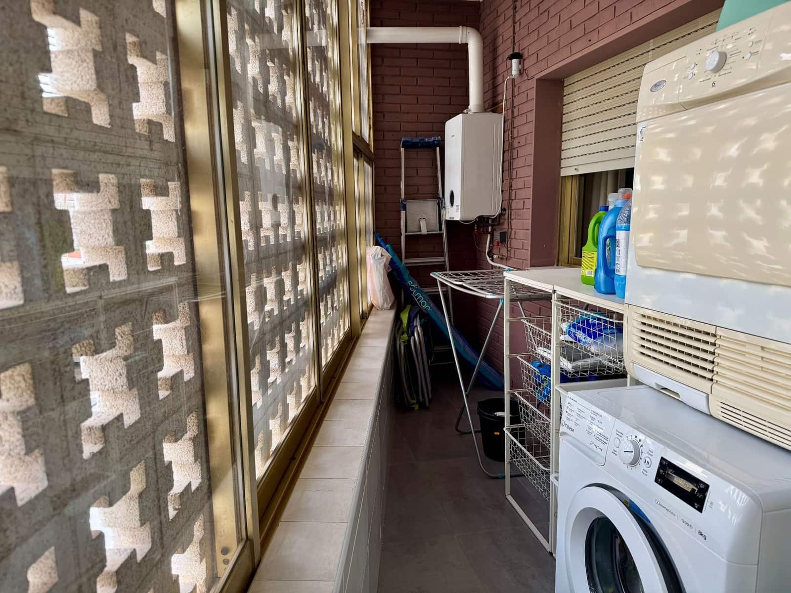 4 sypialnia Apartament na sprzedaż w Benidorm z basenem garażem - 950 000 € (Ref: 9465435)