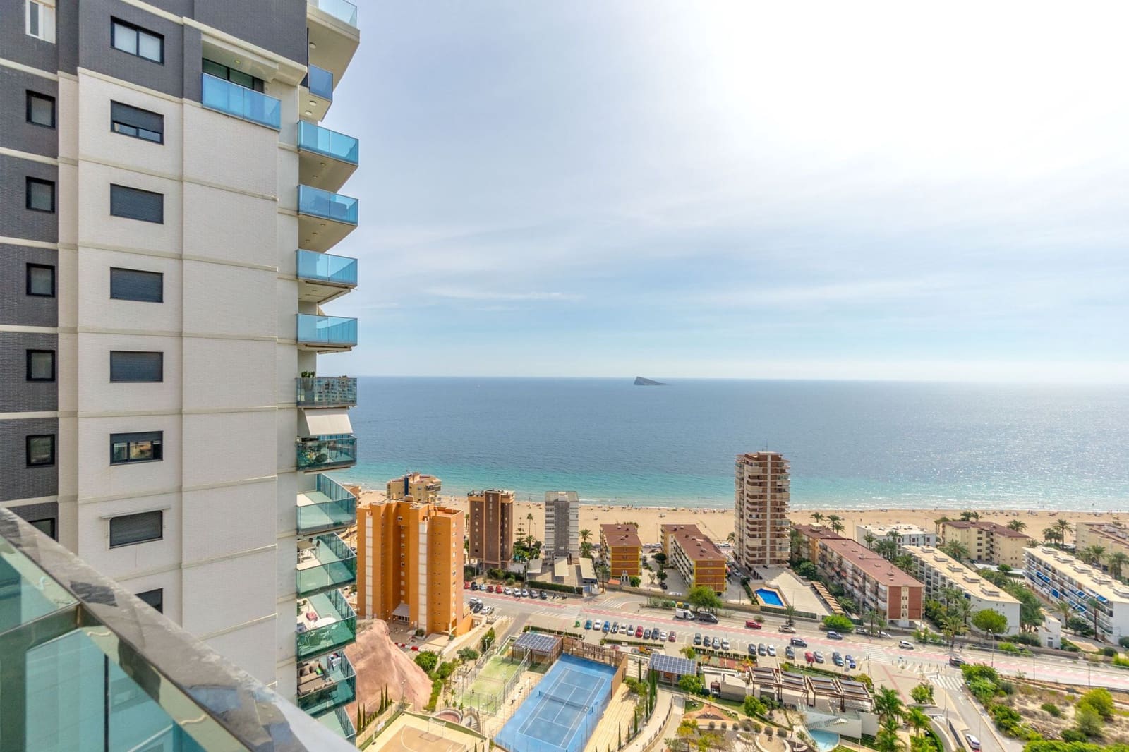 2 sypialnia Apartament na sprzedaż w Benidorm z basenem garażem - 590 000 € (Ref: 9472266)