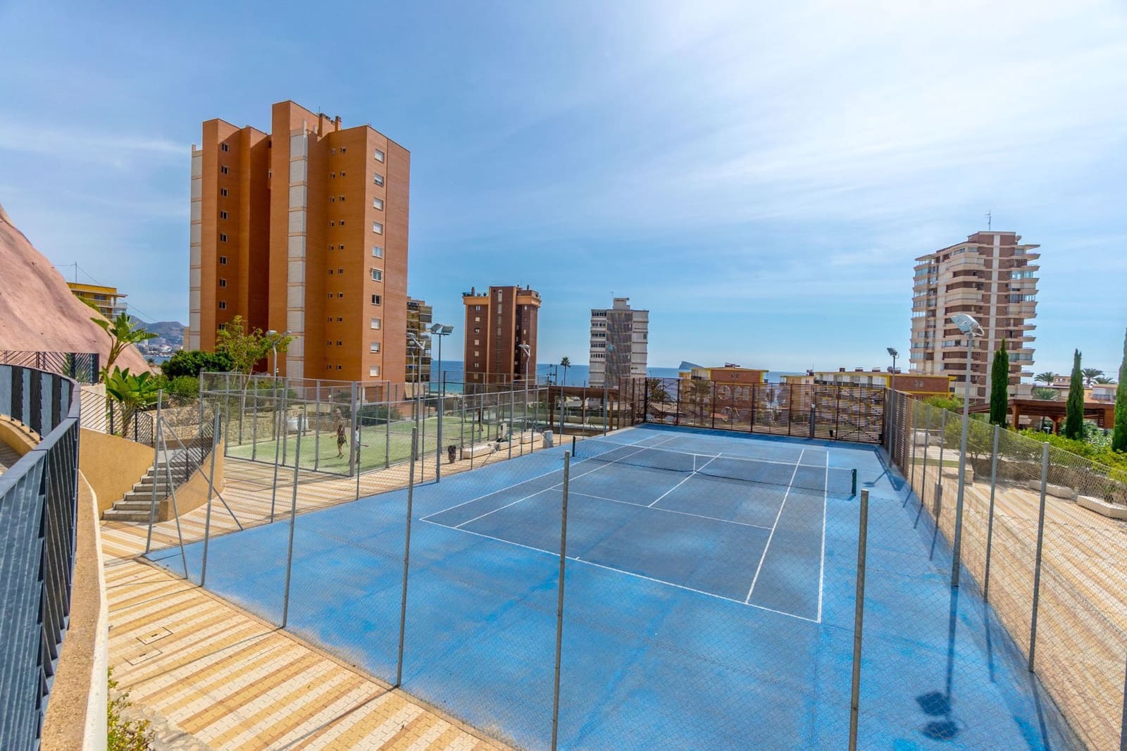 2 sypialnia Apartament na sprzedaż w Benidorm z basenem garażem - 590 000 € (Ref: 9472266)
