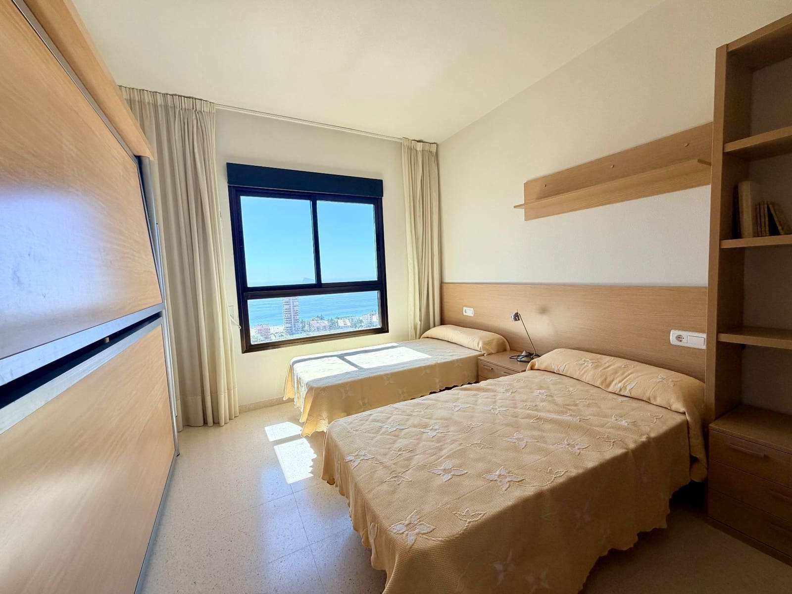 2 soveværelse Lejlighed til salg i Benidorm med swimmingpool garage - € 520.000 (Ref: 9670093)