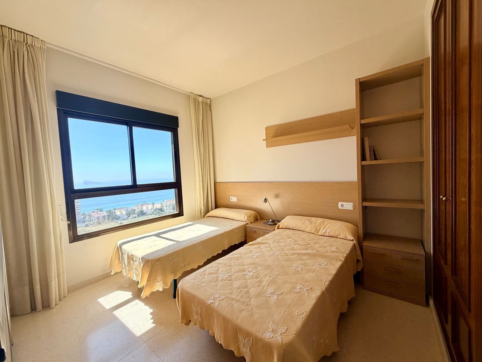 2 soveværelse Lejlighed til salg i Benidorm med swimmingpool garage - € 520.000 (Ref: 9670093)