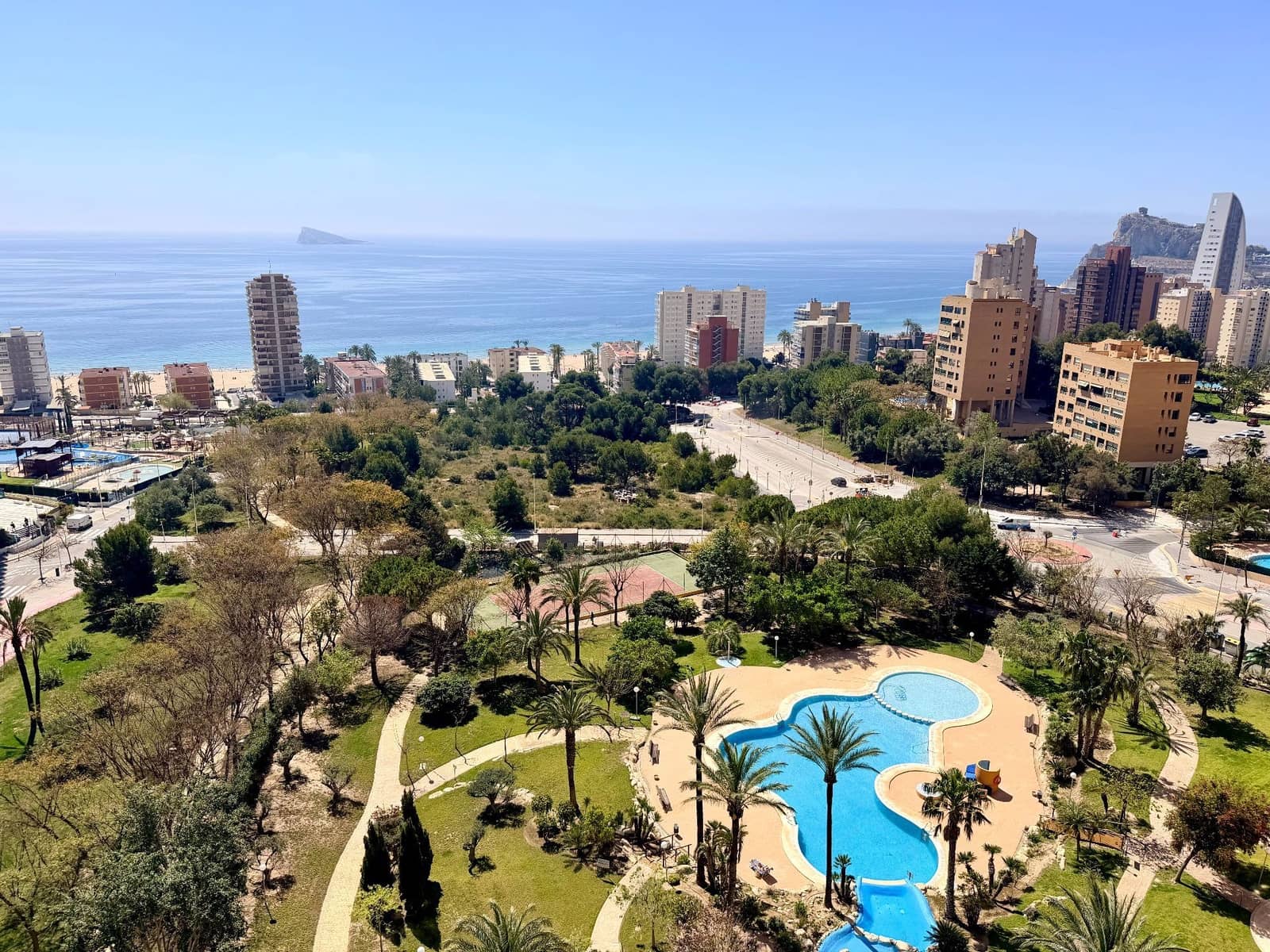 2 soveværelse Lejlighed til salg i Benidorm med swimmingpool garage - € 520.000 (Ref: 9670093)