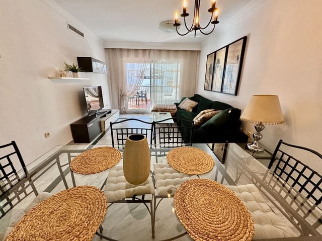 Appartement de 2 chambres à louer à Puerto Banus, Marbella avec piscine garage - 1 800 € (Ref: 9738020)