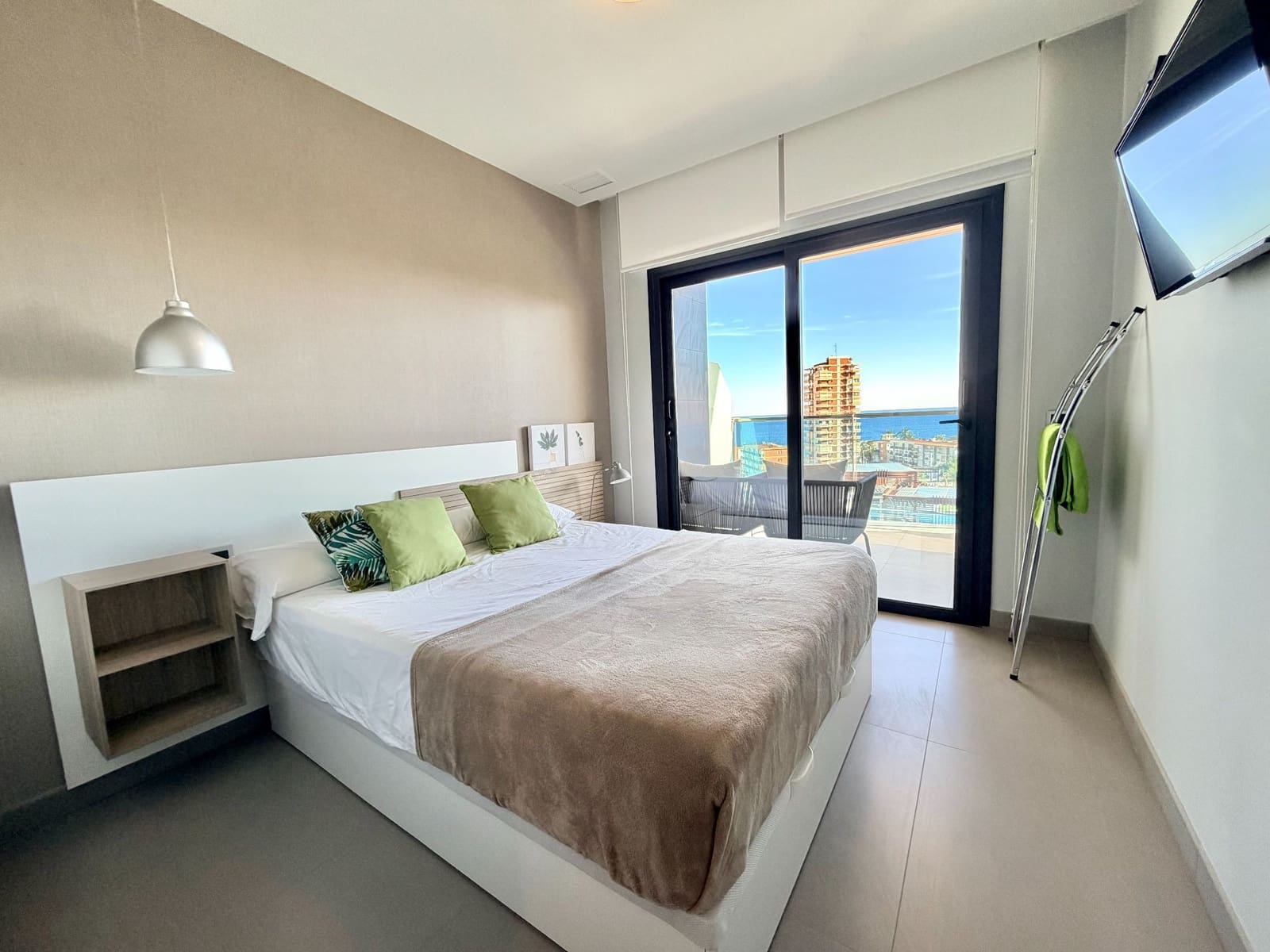 2 sovrum Lägenhet till salu i Benidorm med pool garage - 570 000 € (Ref: 9780191)