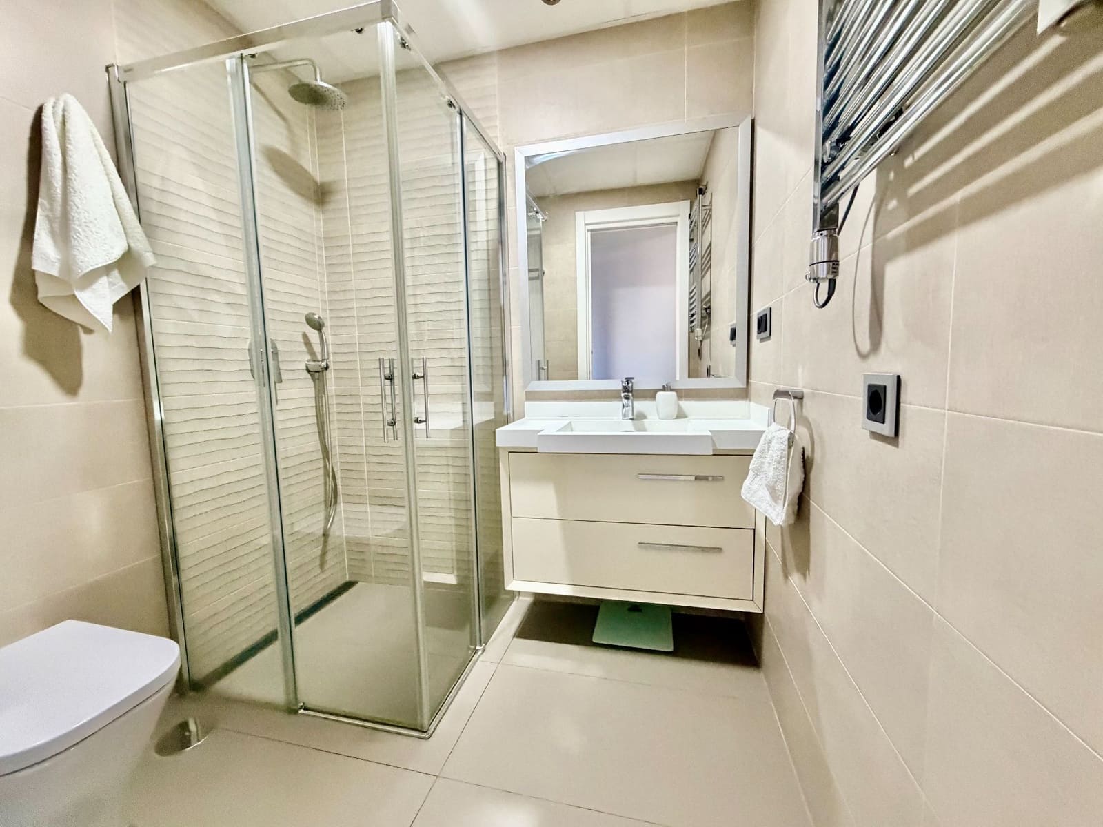 2 sovrum Lägenhet till salu i Benidorm med pool garage - 570 000 € (Ref: 9780191)