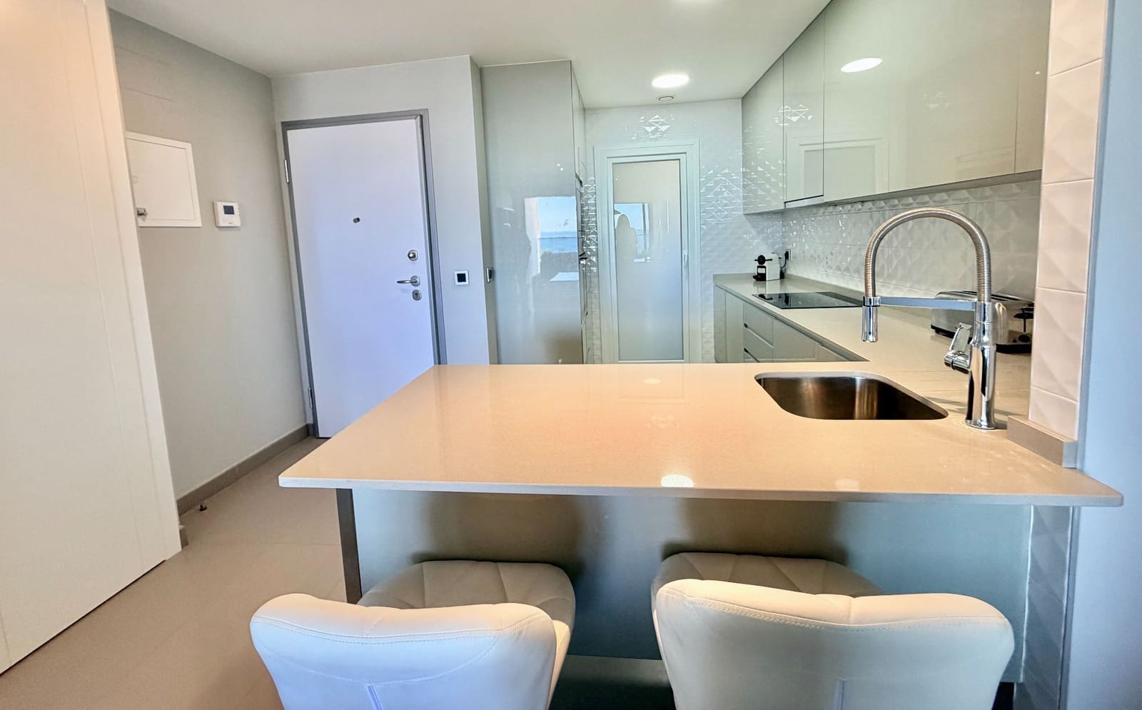 2 sovrum Lägenhet till salu i Benidorm med pool garage - 570 000 € (Ref: 9780191)