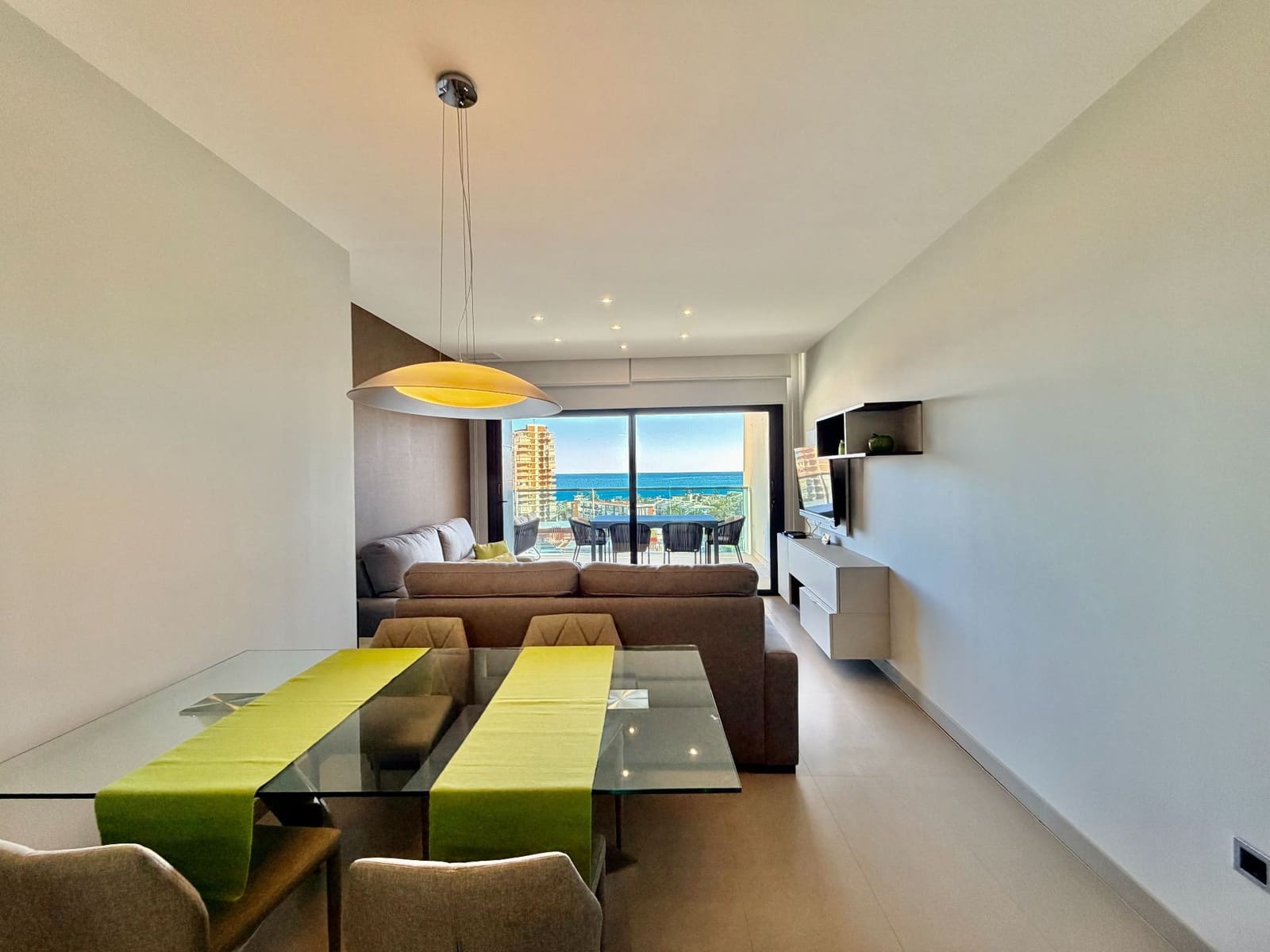 2 sovrum Lägenhet till salu i Benidorm med pool garage - 570 000 € (Ref: 9780191)