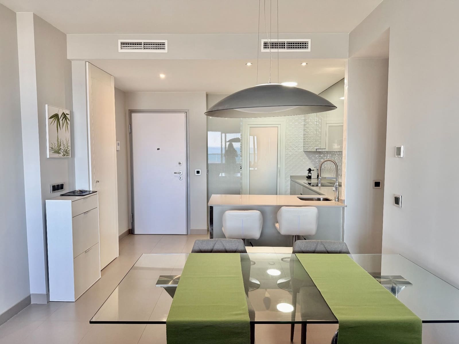 2 sovrum Lägenhet till salu i Benidorm med pool garage - 570 000 € (Ref: 9780191)