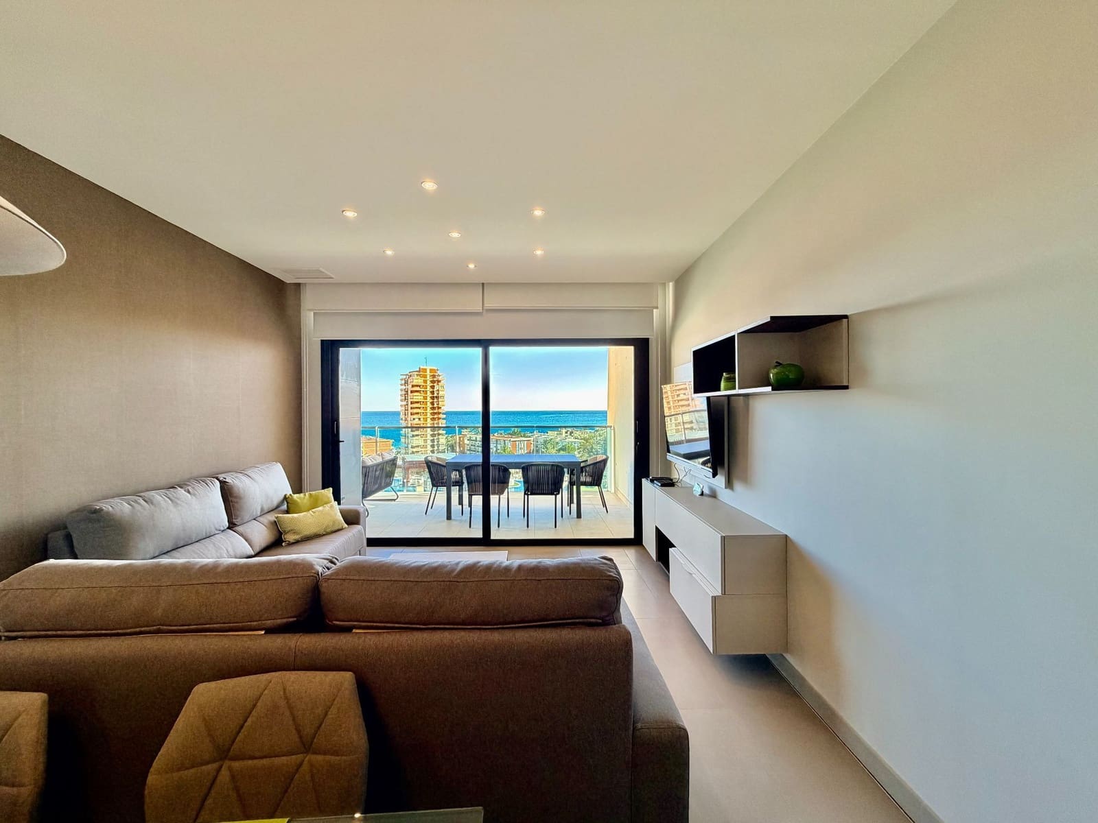 2 sovrum Lägenhet till salu i Benidorm med pool garage - 570 000 € (Ref: 9780191)