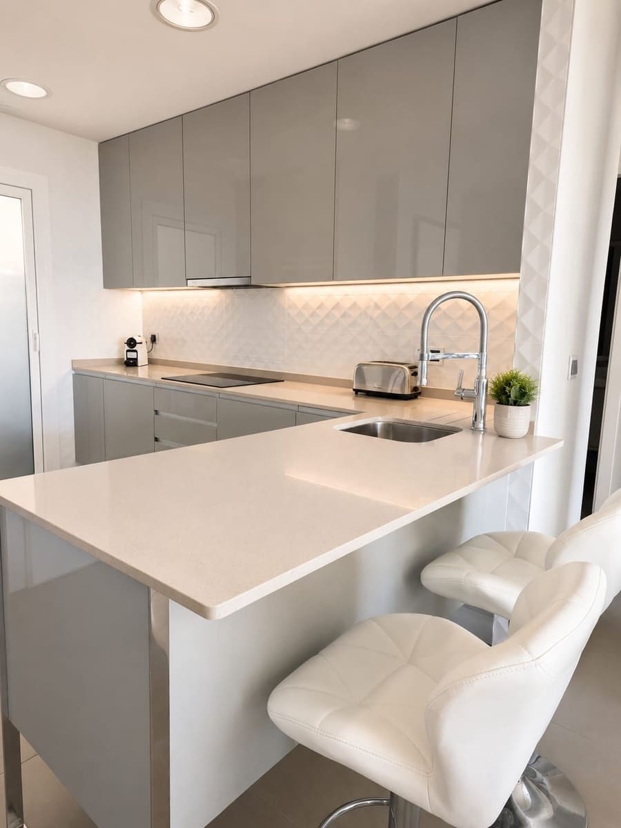 2 chambre Appartement à vendre à Benidorm avec piscine garage - 550 000 € (Ref: 9780191)