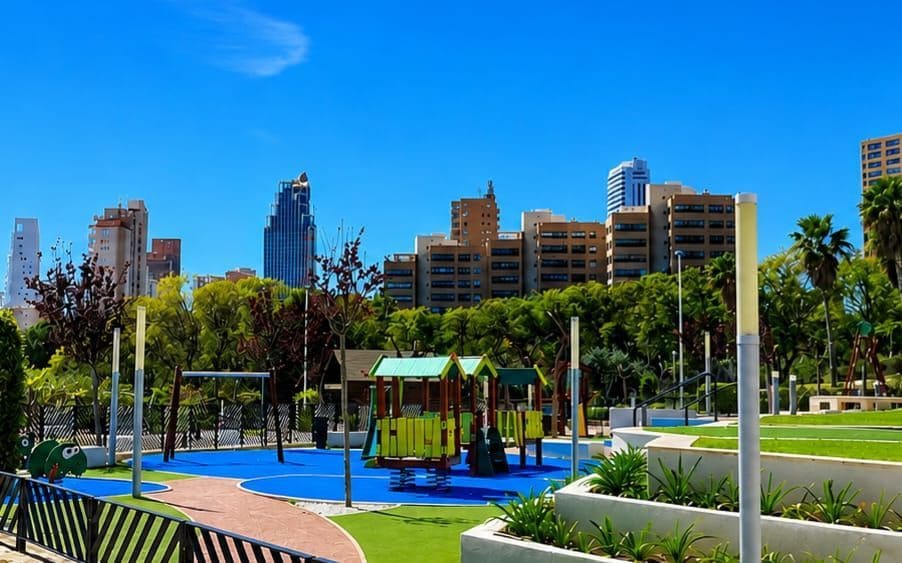 2 chambre Appartement à vendre à Benidorm avec piscine garage - 550 000 € (Ref: 9780191)