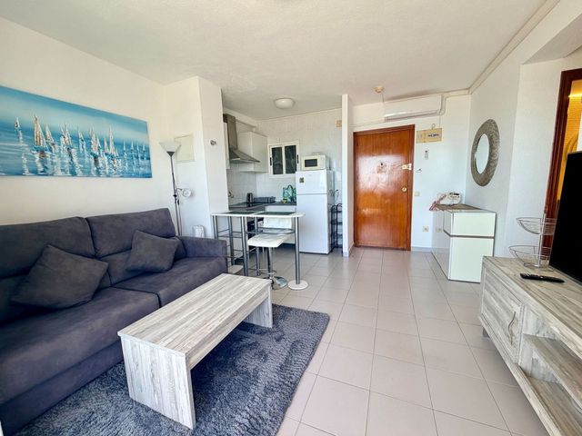 1 makuuhuone Huoneisto myytävänä paikassa Playa Poniente, Benidorm mukana uima-altaan - 380 000 € (Ref: 9788050)