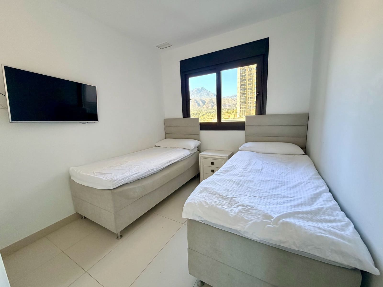 2 soverom Leilighet til salgs i Benidorm med svømmebasseng garasje - € 599 000 (Ref: 9788051)