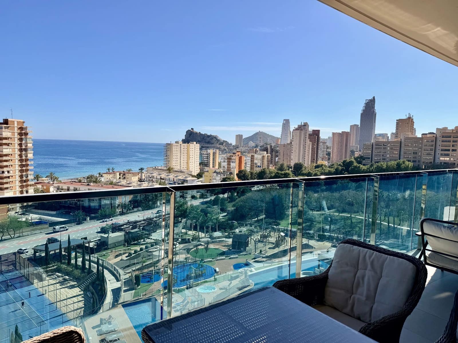 2 soverom Leilighet til salgs i Benidorm med svømmebasseng garasje - € 599 000 (Ref: 9788051)