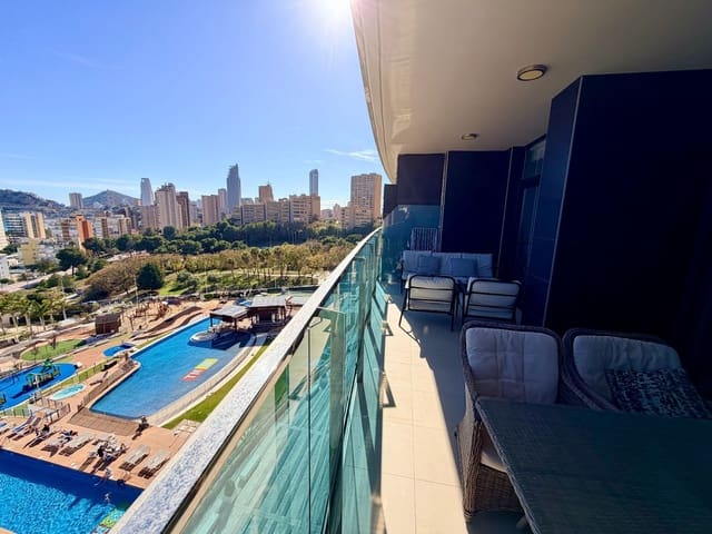2 soverom Leilighet til salgs i Playa Poniente, Benidorm med svømmebasseng garasje - € 599 000 (Ref: 9788051)