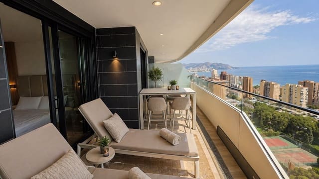 2 chambre Appartement à vendre à Playa Poniente, Benidorm avec piscine garage - 732 500 € (Ref: 9828749)