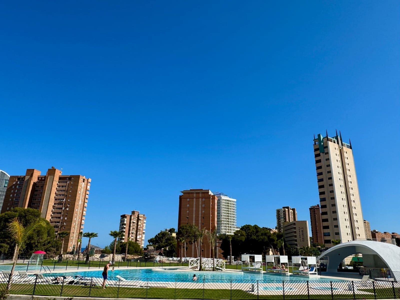 2 chambre Appartement à vendre à Benidorm avec piscine garage - 732 500 € (Ref: 9828749)