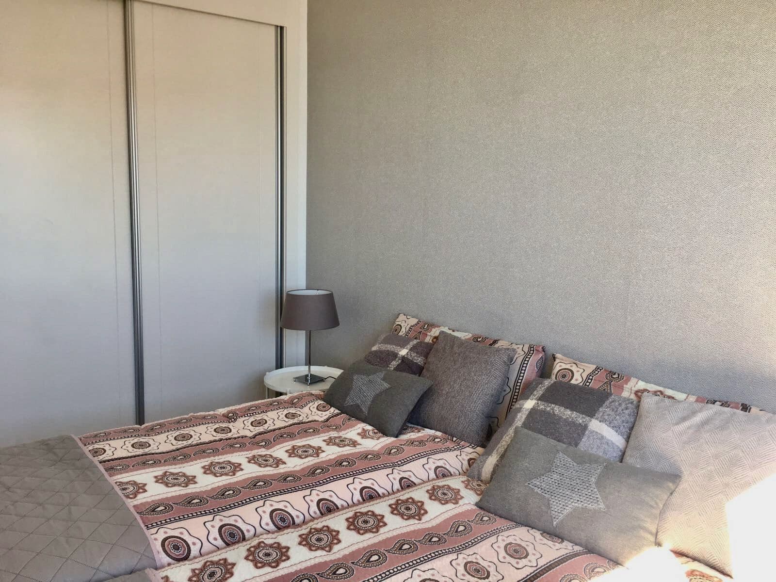 3 sypialnia Apartament do wynajęcia w Benidorm z basenem garażem - 2 500 € (Ref: 9830774)
