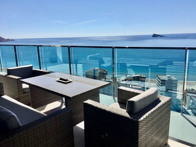 3 sypialnia Apartament do wynajęcia w Benidorm z basenem garażem - 2 500 € (Ref: 9830774)