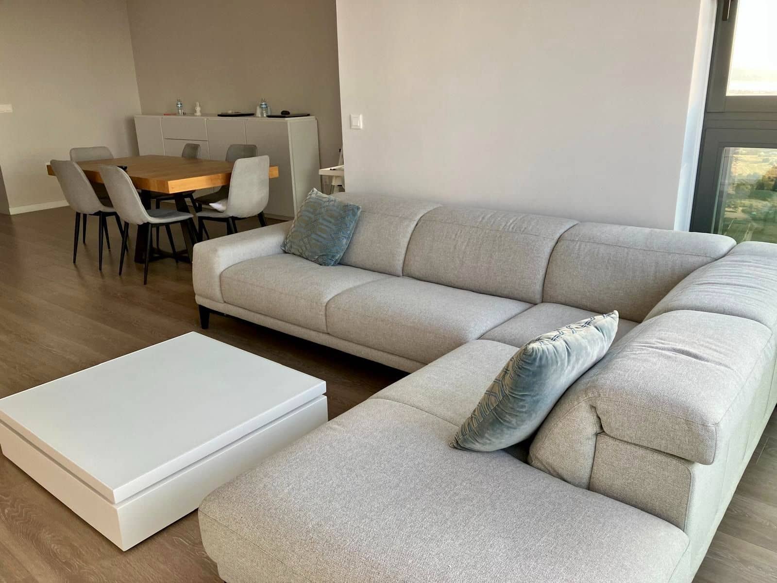 3 sypialnia Penthouse do wynajęcia w Benidorm z basenem garażem - 3 000 € (Ref: 9830775)