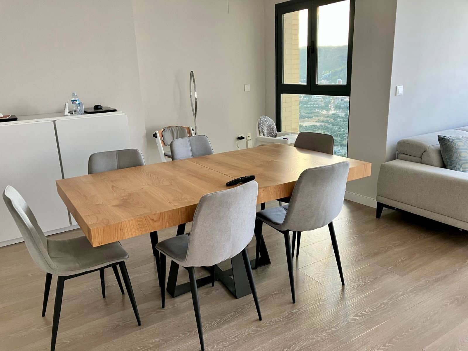 3 sypialnia Penthouse do wynajęcia w Benidorm z basenem garażem - 3 000 € (Ref: 9830775)