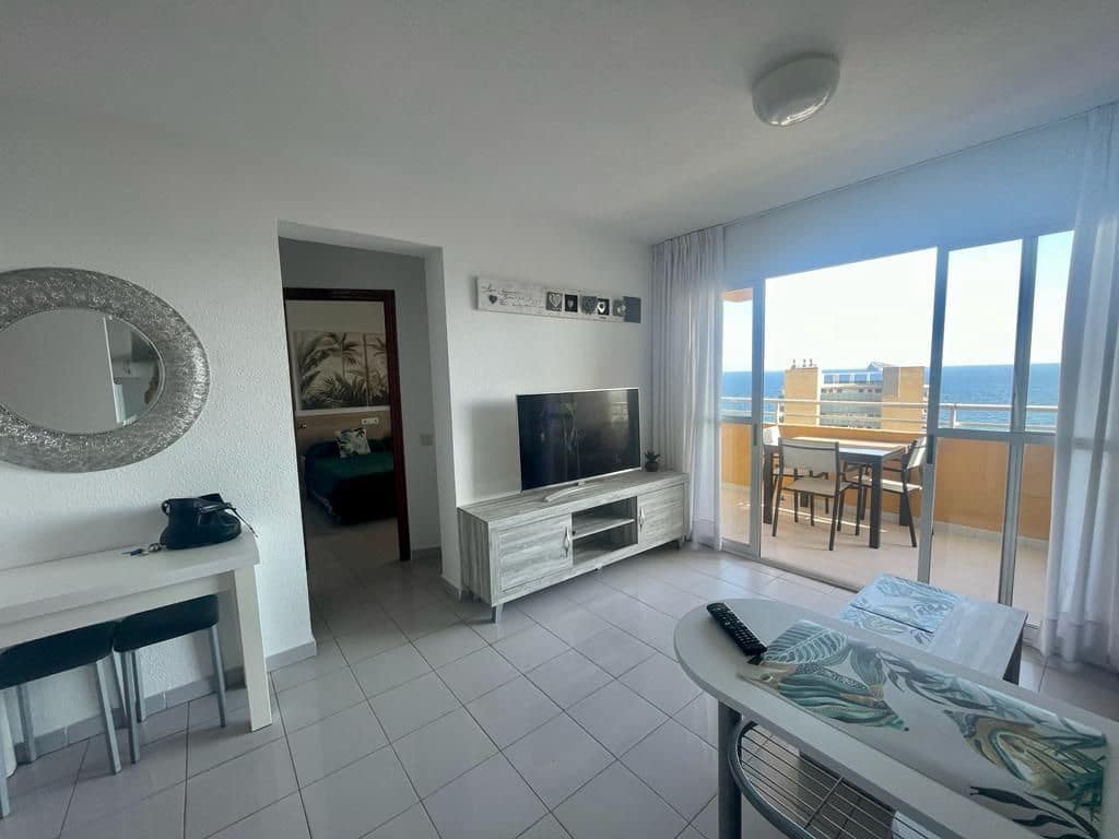 1 quarto Apartamento para arrendar em Benidorm com piscina - 1 500 € (Ref: 9947337)