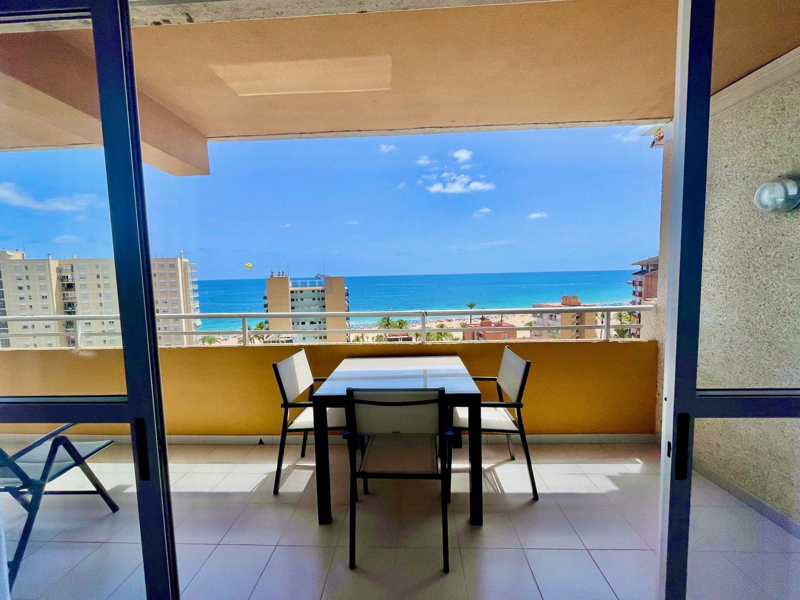 1 quarto Apartamento para arrendar em Benidorm com piscina - 1 500 € (Ref: 9947337)