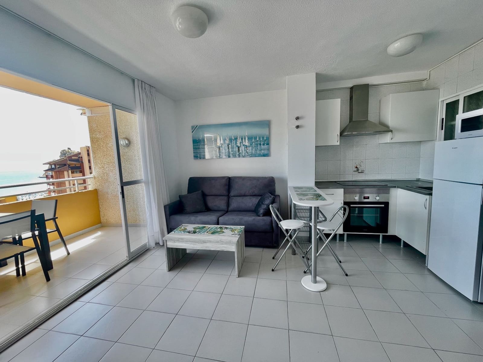 1 quarto Apartamento para arrendar em Benidorm com piscina - 1 500 € (Ref: 9947337)