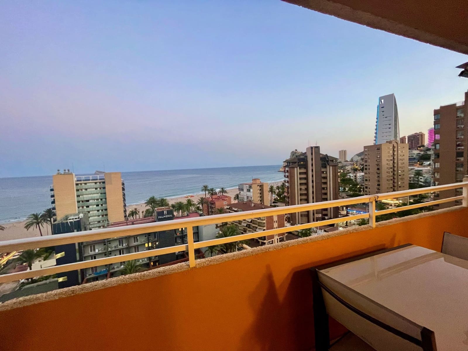 1 quarto Apartamento para arrendar em Benidorm com piscina - 1 500 € (Ref: 9947337)