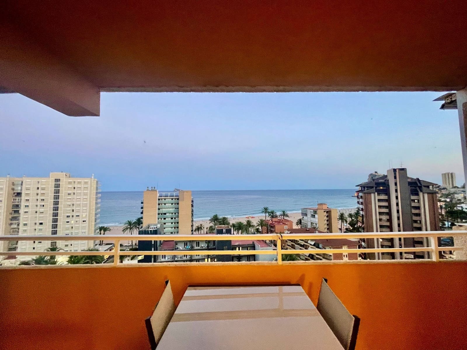 1 quarto Apartamento para arrendar em Benidorm com piscina - 1 500 € (Ref: 9947337)